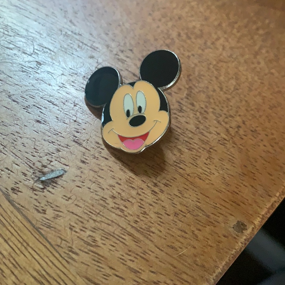 Mickey face pin